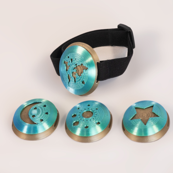 Brazalete Escudo Dorado - Fornitura Azul Metalizado